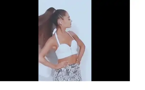 Doesnt_know_you_get_Ariana_Grande_Hollywood_Whatsapp_Status_thumbnail.webp