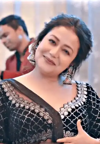 Hatha Vichh Hove Tera Hath Song-Neha Kakkar-Status Video
