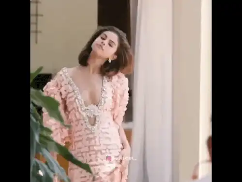 Hey Mama Selena Gomez English Song video