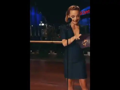 Taylor Swift Grammys 2021 Hollywood Whatsapp Status